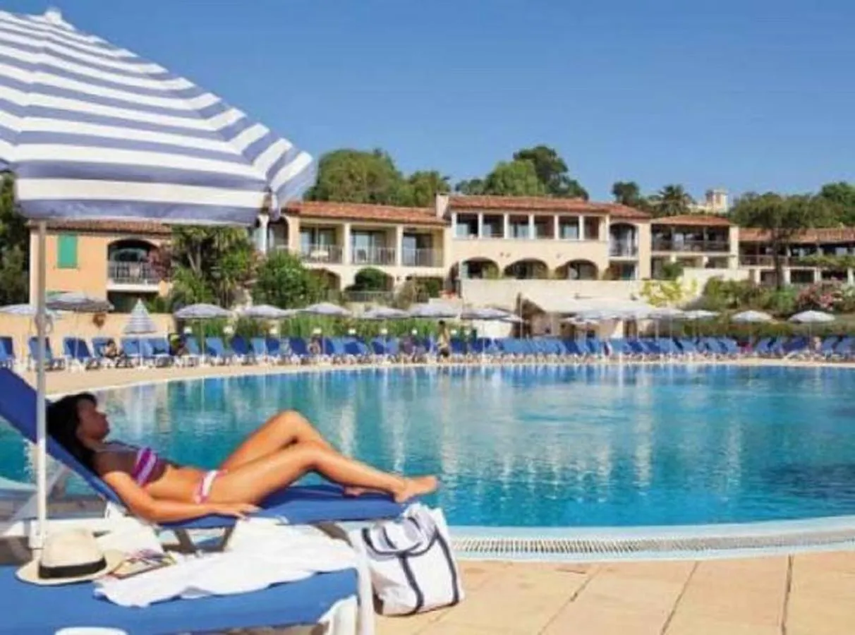 Chez Adriana Studio Vue Mer Avec Piscine Grimaud 0*,  Francie