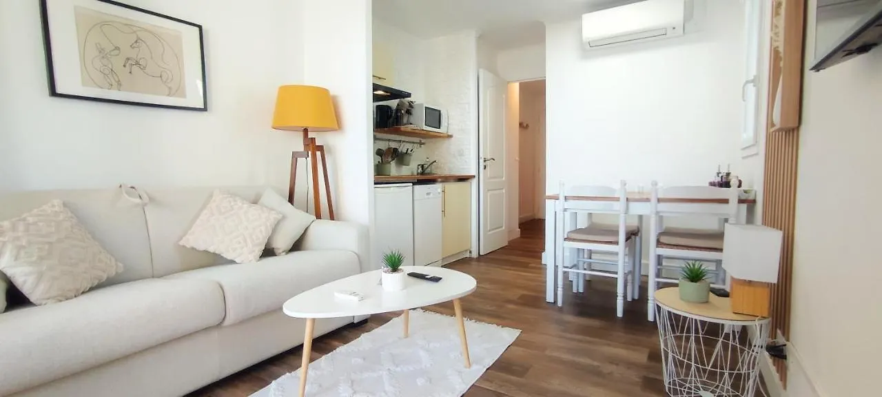 Apartment Chez Adriana Studio Vue Mer Avec Piscine Grimaud